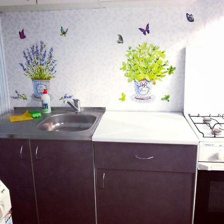 Standard Apartment On Umanskaya Kiev Luaran gambar