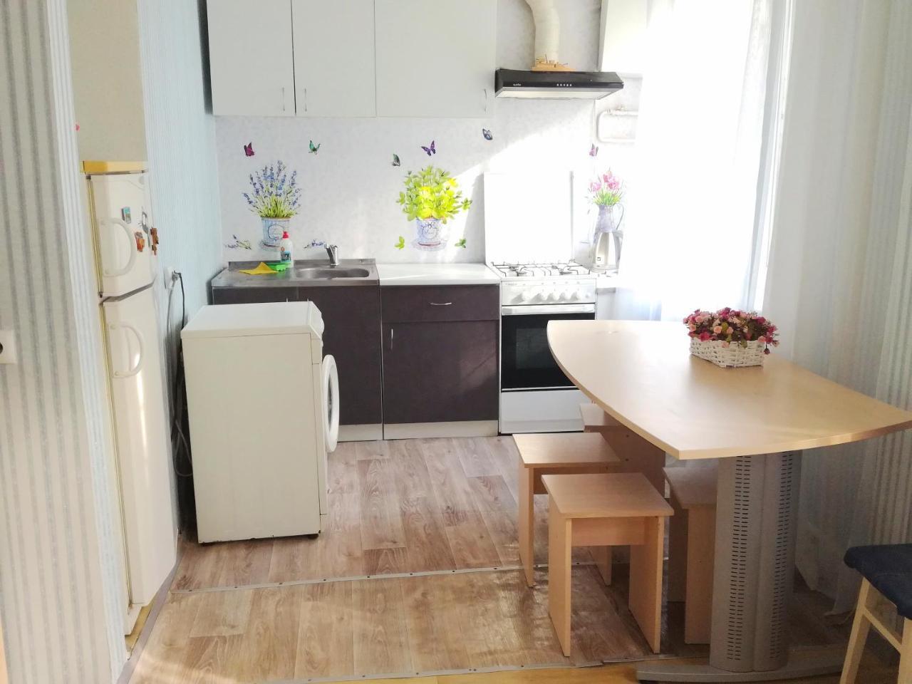 Standard Apartment On Umanskaya Kiev Luaran gambar