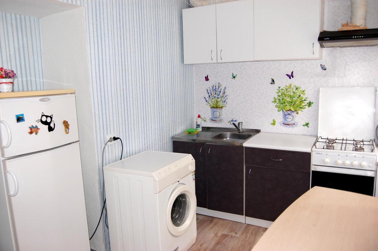 Standard Apartment On Umanskaya Kiev Luaran gambar