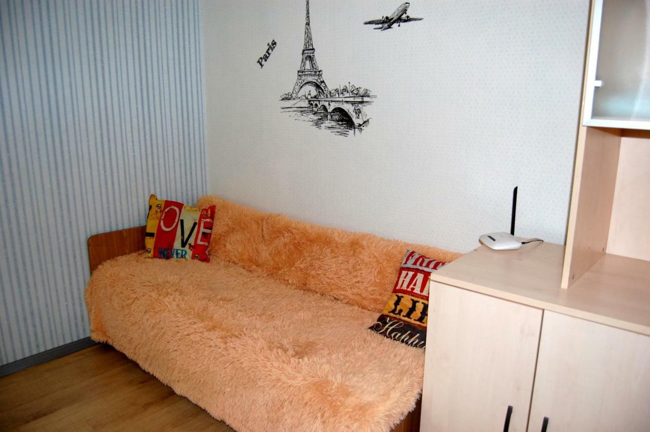 Standard Apartment On Umanskaya Kiev Luaran gambar