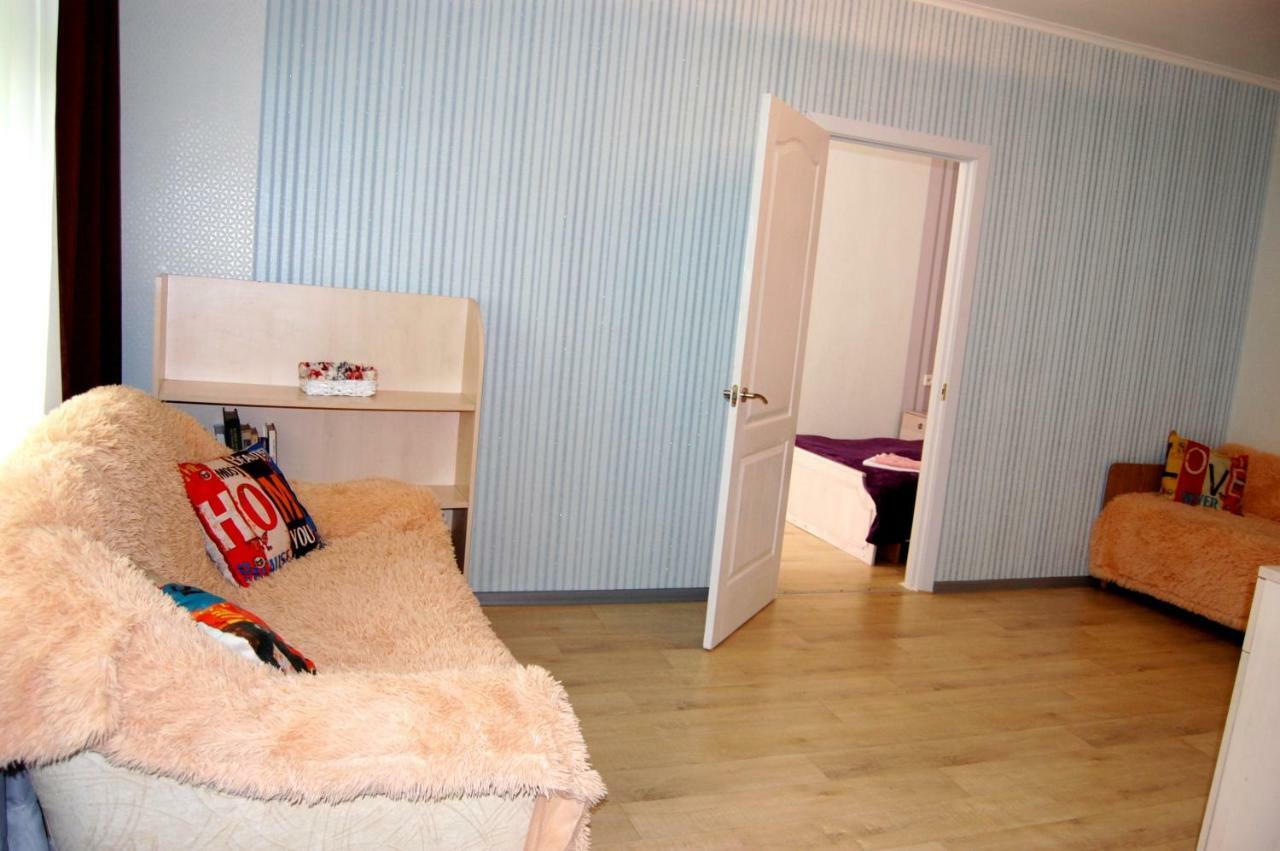Standard Apartment On Umanskaya Kiev Luaran gambar
