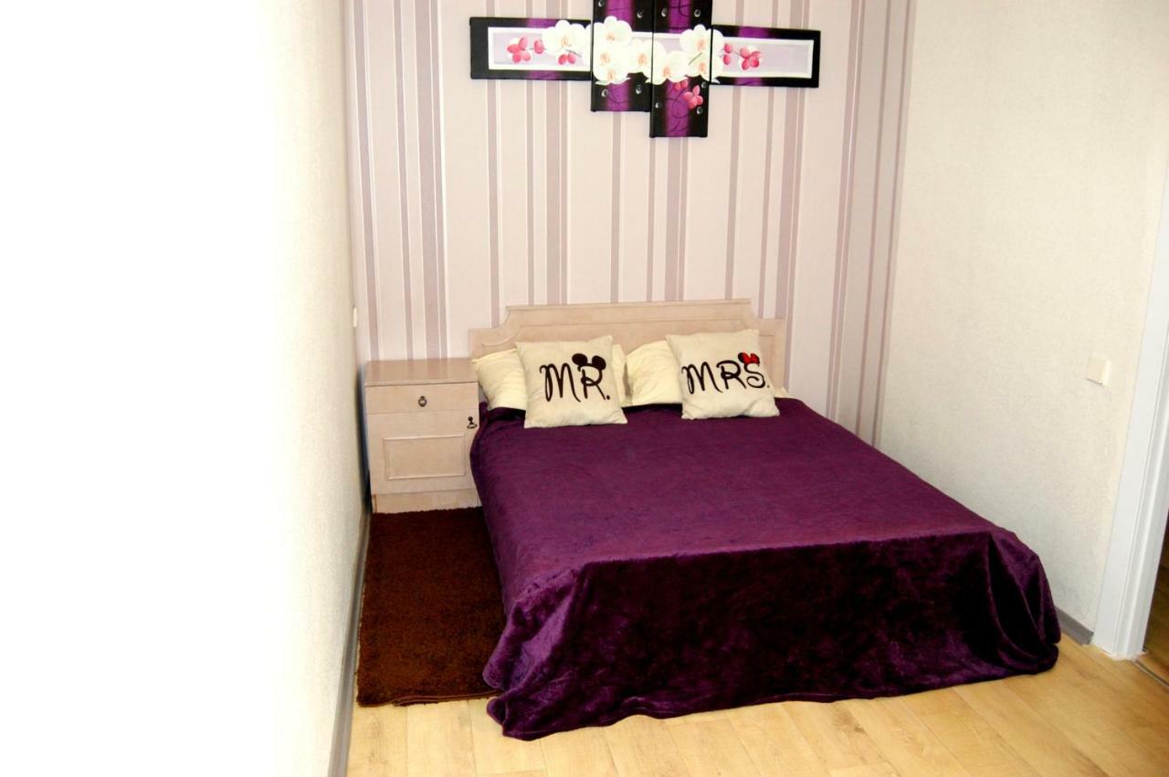 Standard Apartment On Umanskaya Kiev Luaran gambar